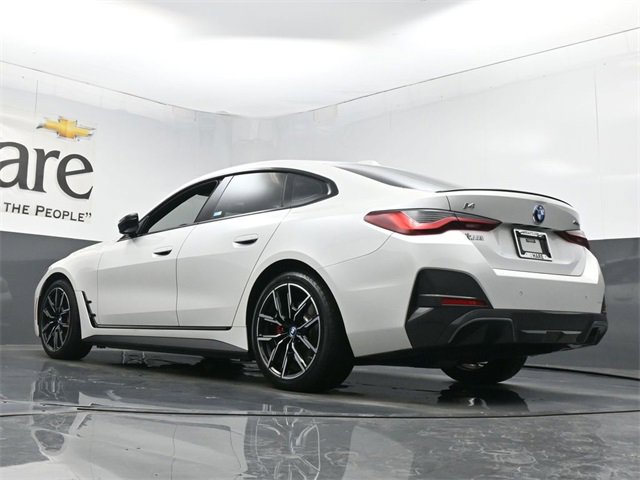 Used 2023 BMW i4 eDrive40 w/ M Sport Package image 5