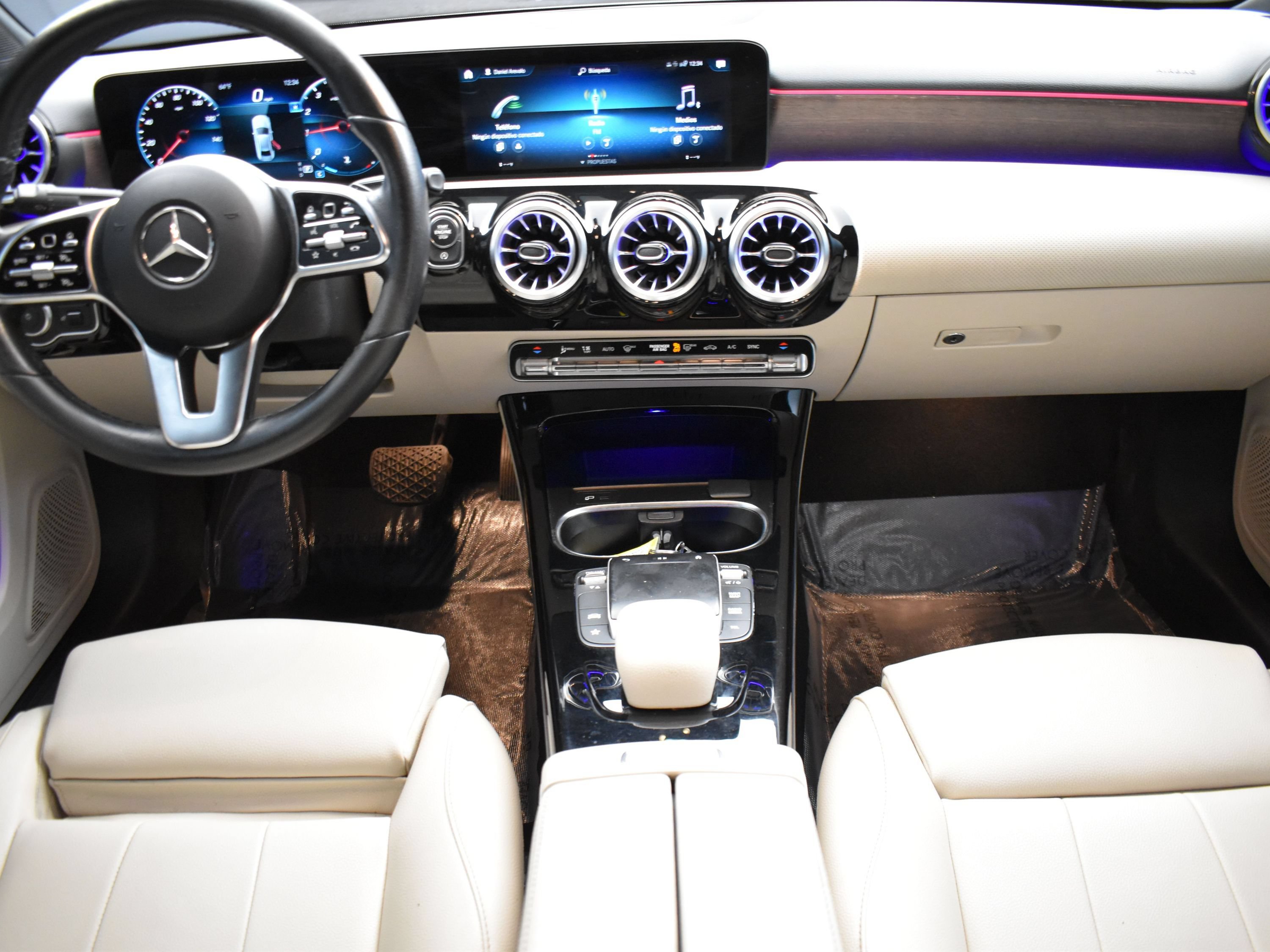 Used 2022 Mercedes-Benz A 220 4MATIC w/ Premium Package Lite image 15