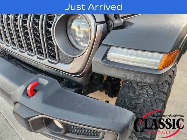 Used 2025 Jeep Wrangler Unlimited Rubicon image 13