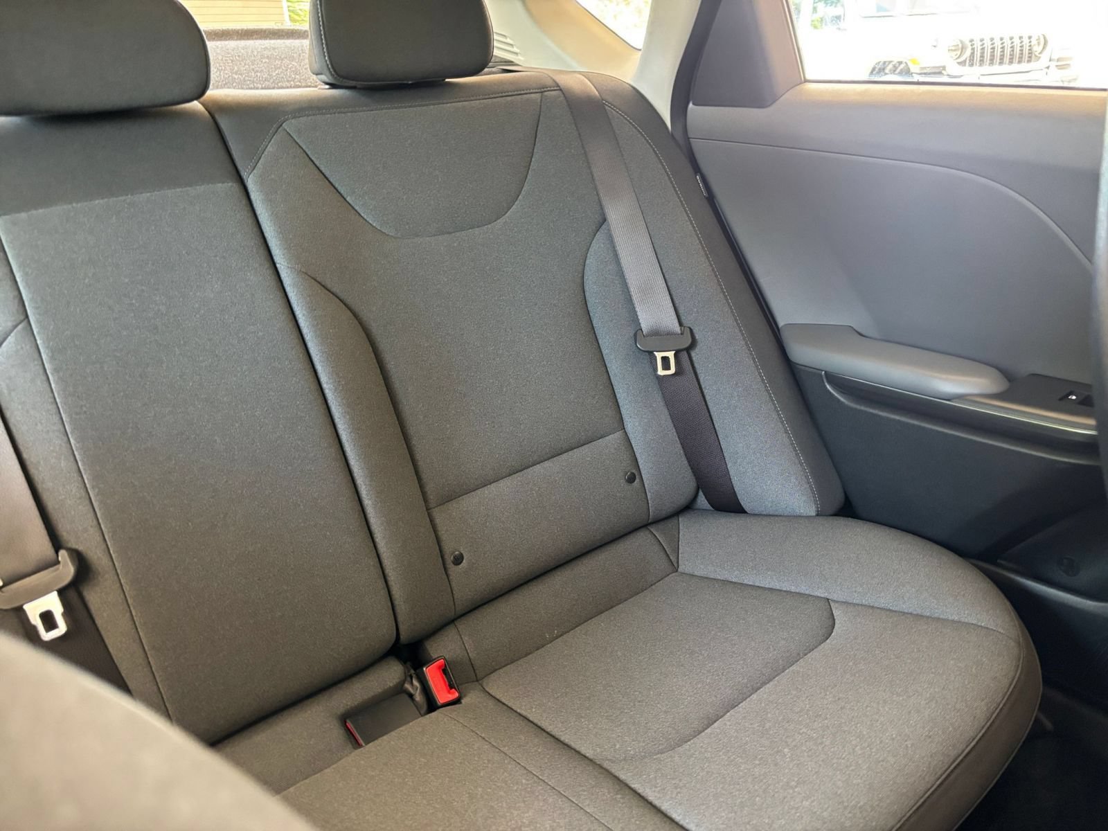 Used 2025 Kia K4 FWD image 35
