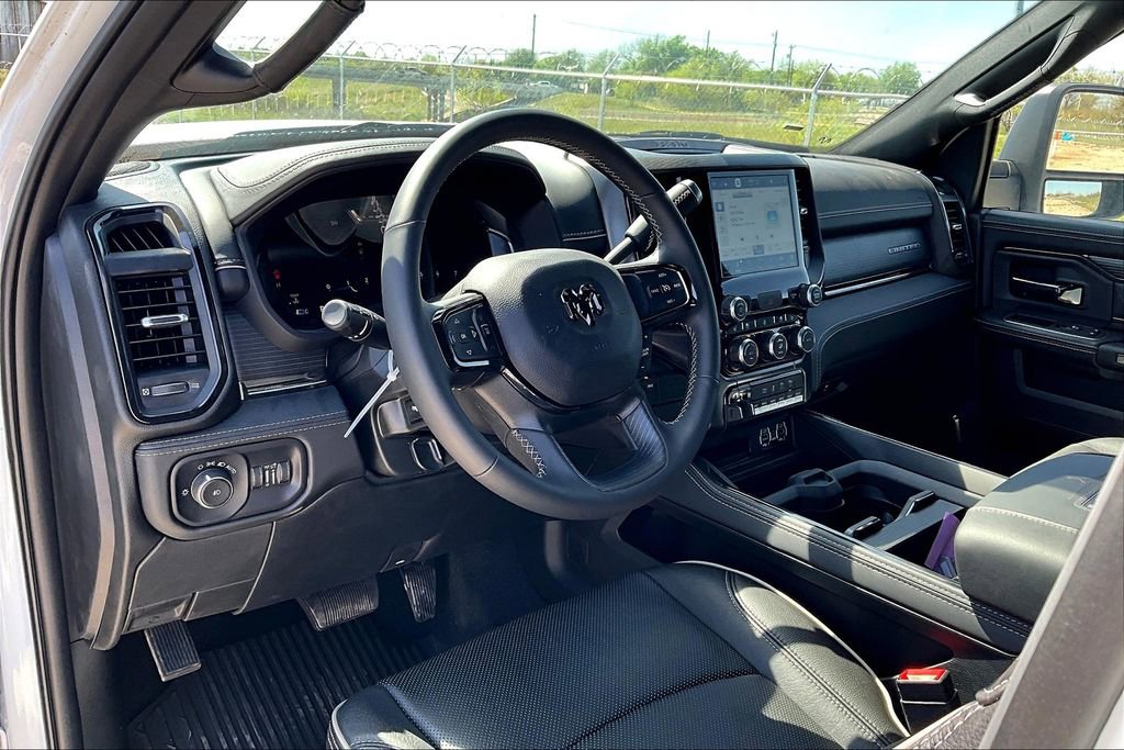 Used 2024 RAM 4500 4x4 Crew Cab DRW image 16