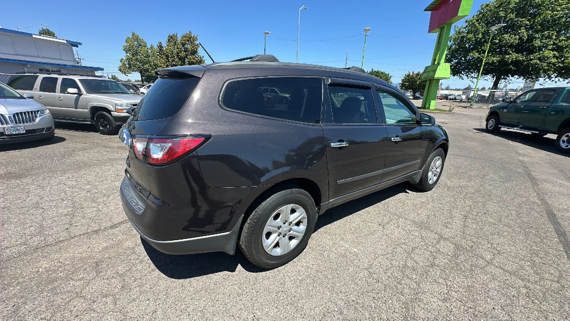 Used 2015 Chevrolet Traverse LS AWD/4WD image 3