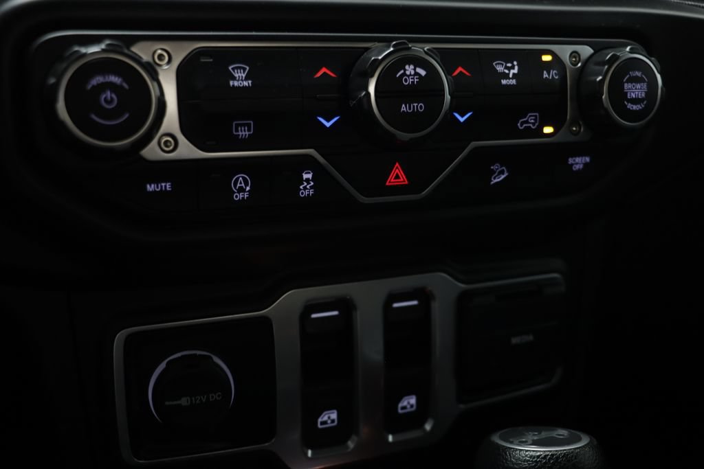 Used 2019 Jeep Wrangler Sport AWD/4WD image 11