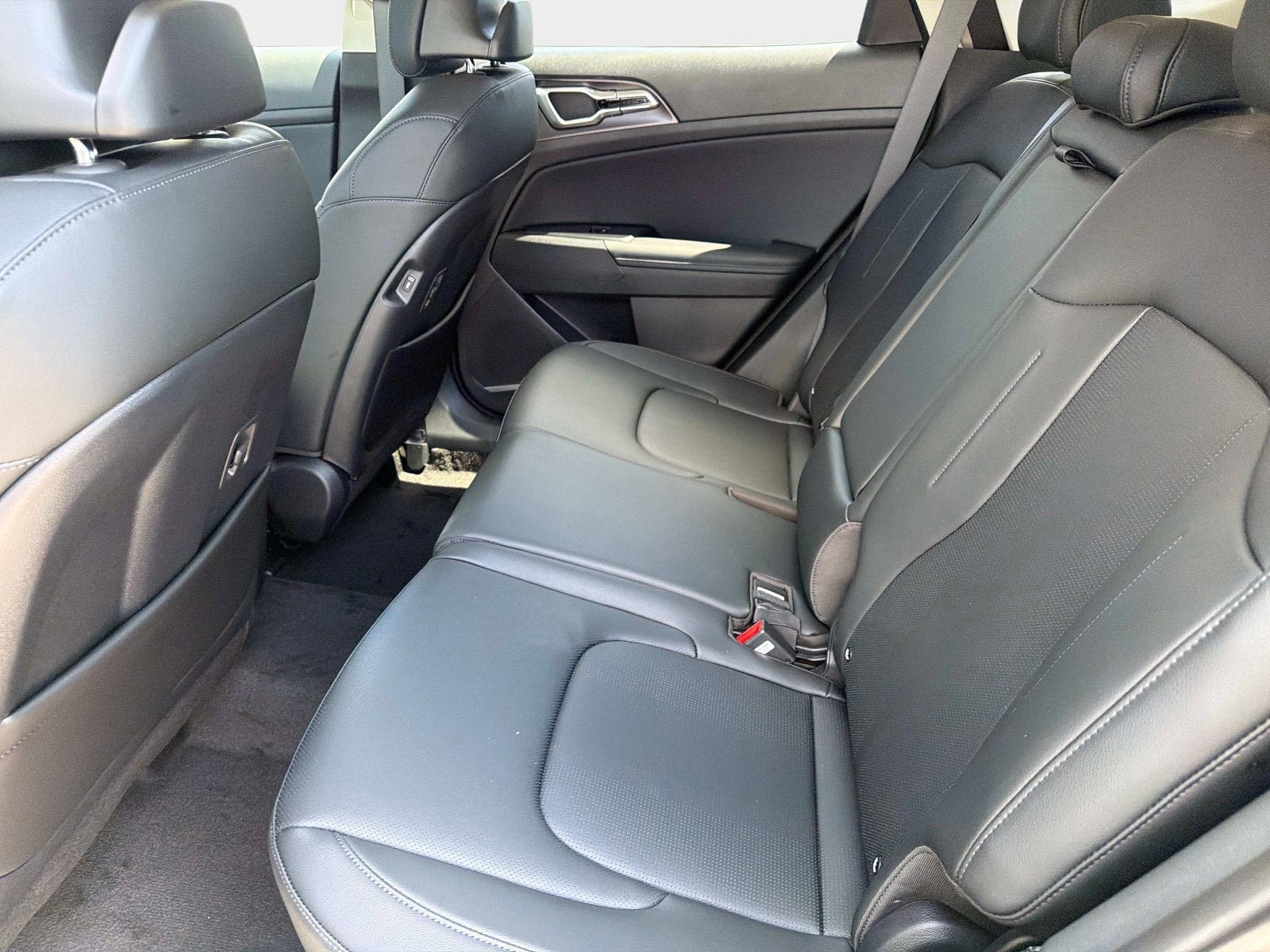 New 2026 Kia Sportage EX FWD image 11