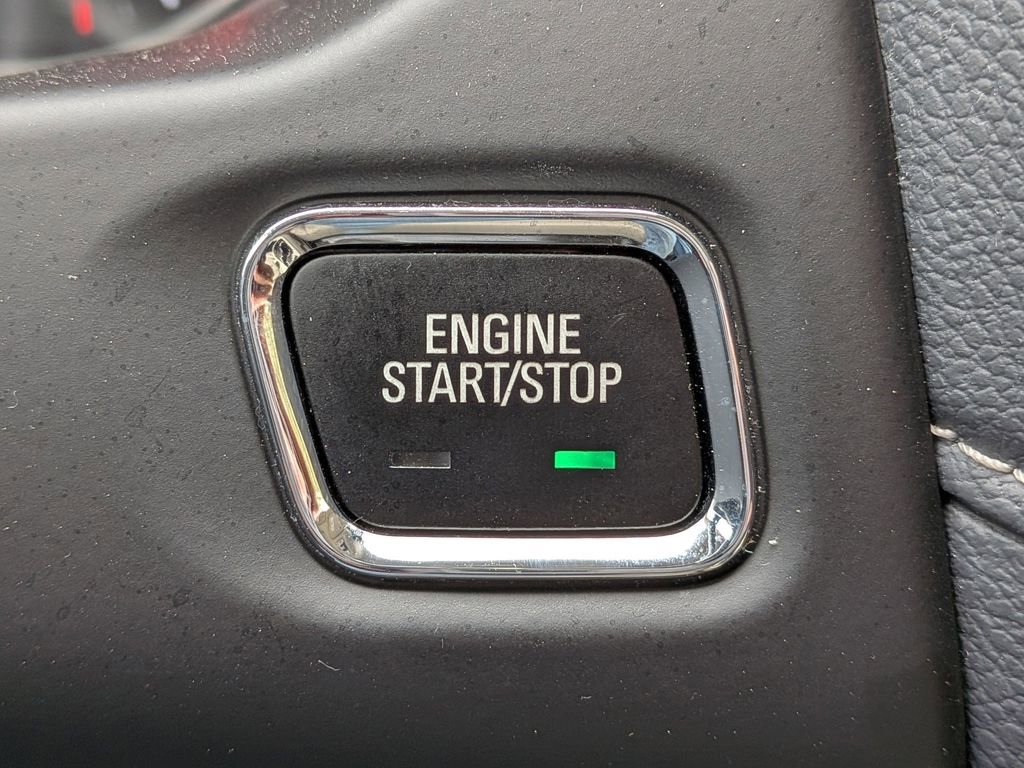 Used 2022 GMC Acadia Denali w/ Denali Technology Package image 29