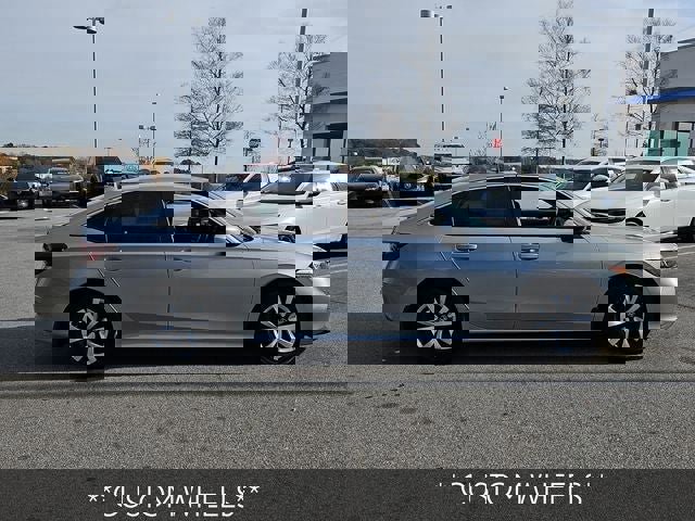 Certified 2025 Honda Civic LX image 10