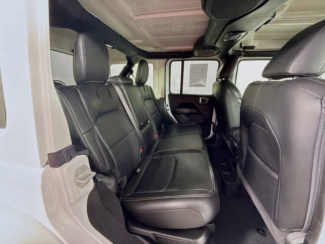 Used 2022 Jeep Wrangler Unlimited Sahara image 25