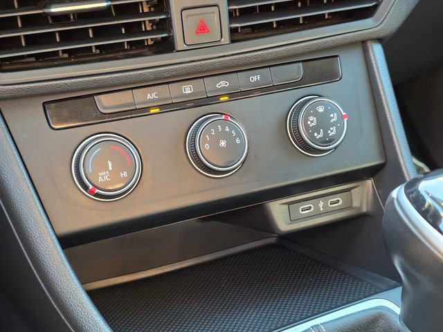 Used 2024 Volkswagen Jetta S FWD image 31