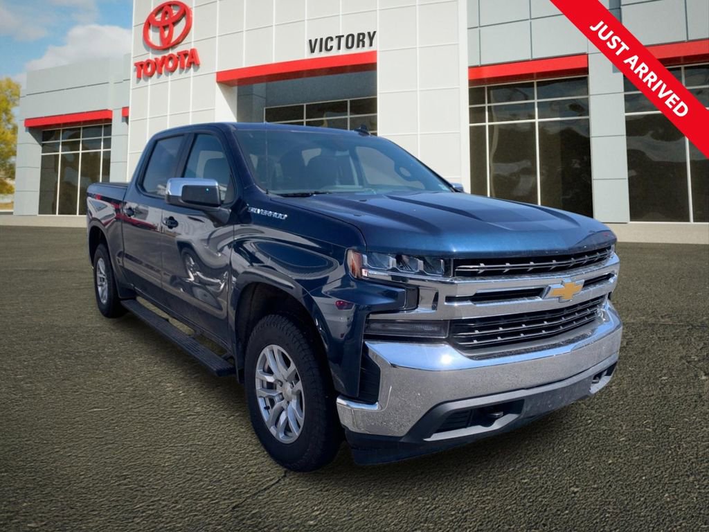Used 2022 Chevrolet Silverado 1500 LT AWD/4WD image 1
