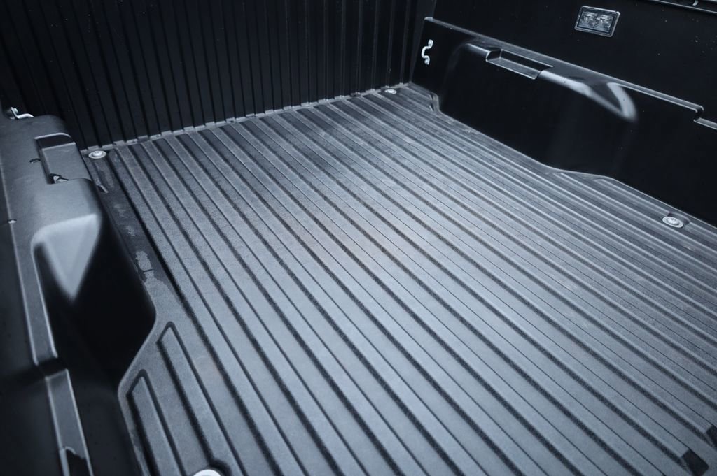 Used 2025 Toyota Tacoma SR5 image 15