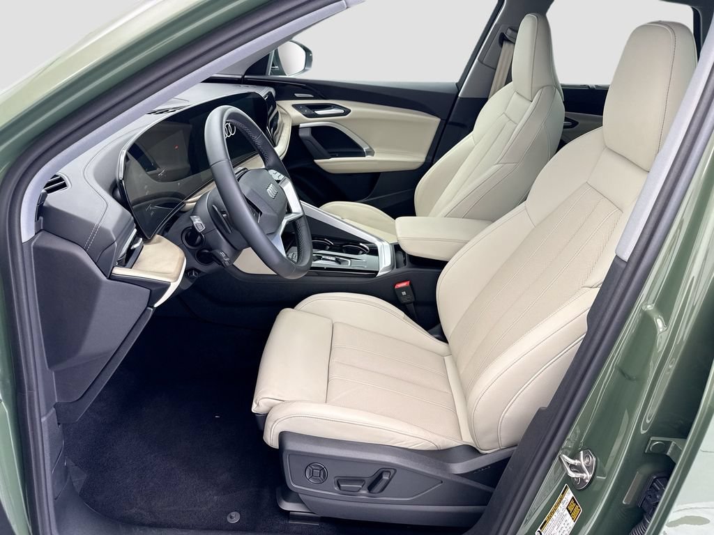 Certified 2025 Audi Q5 Premium w/ Premium Plus AWD/4WD image 18