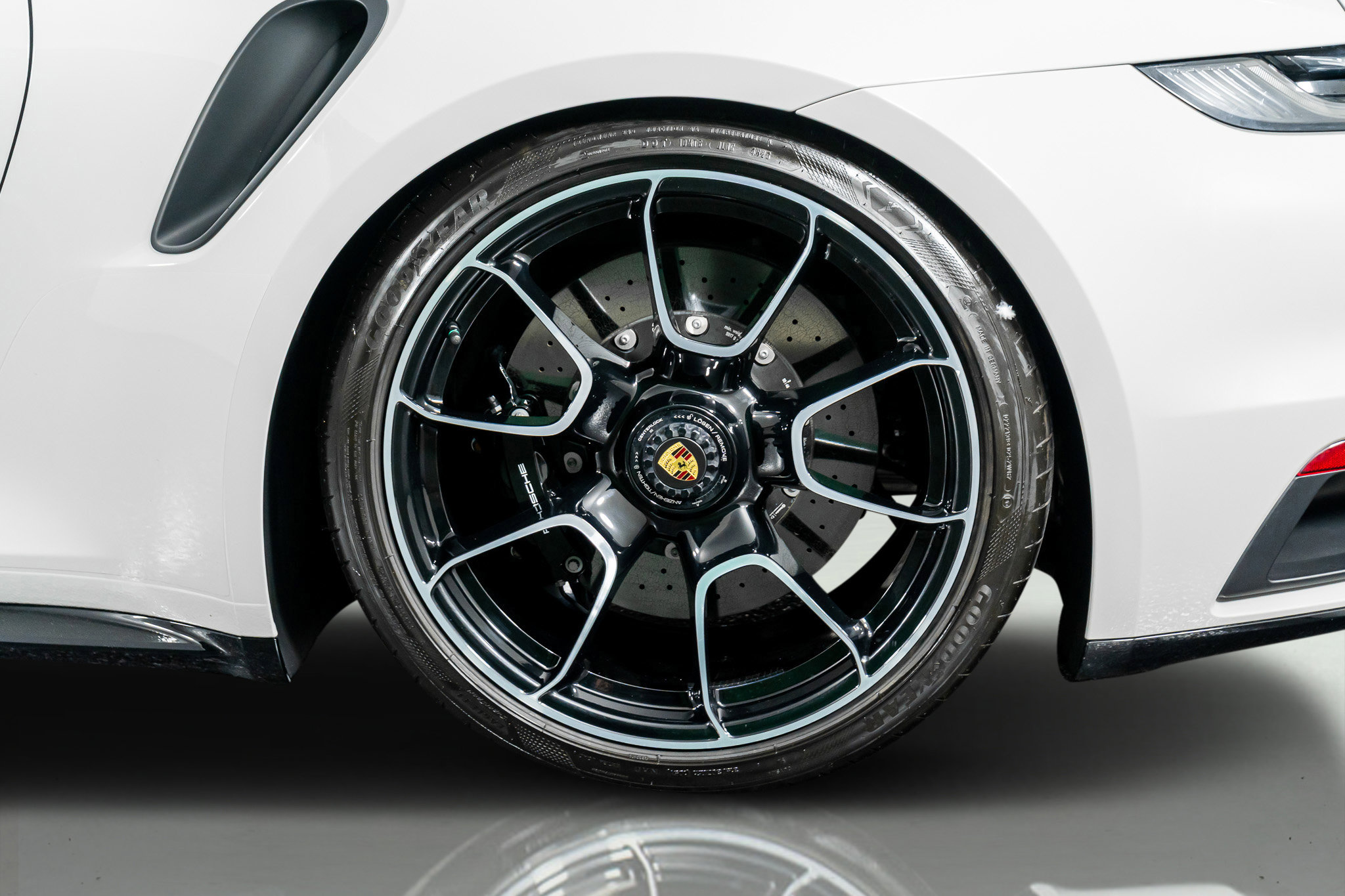 Used 2024 Porsche 911 Turbo S image 19