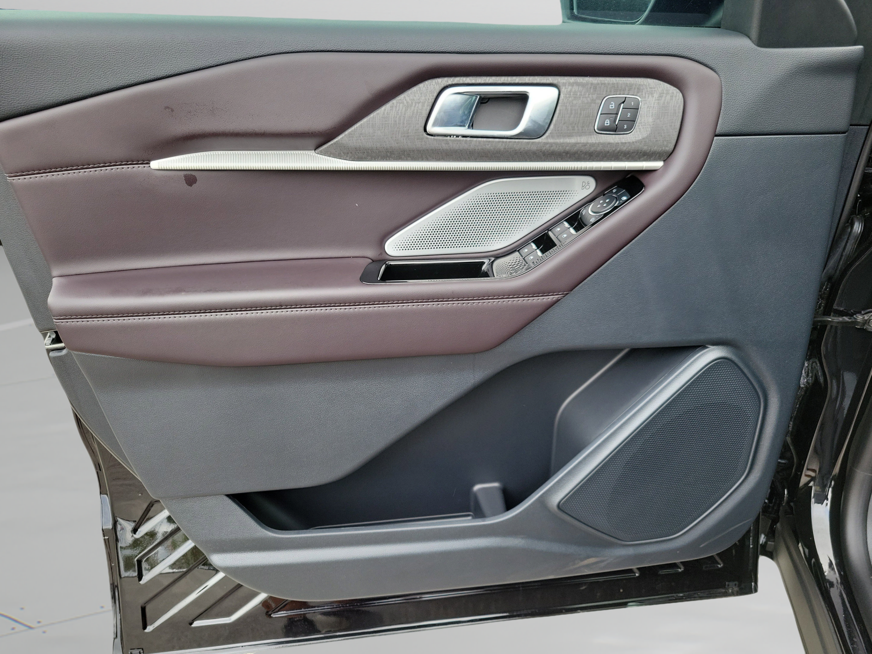 New 2026 Ford Explorer Platinum RWD image 18