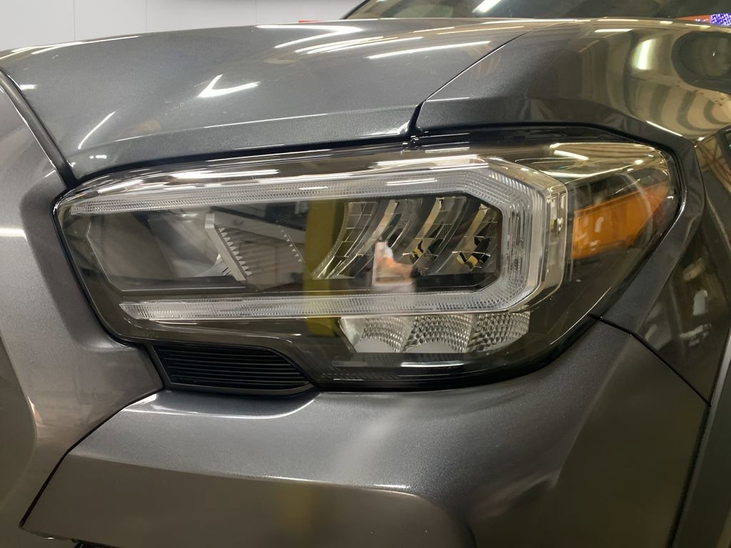 Used 2023 Toyota Tacoma TRD Off-Road image 30