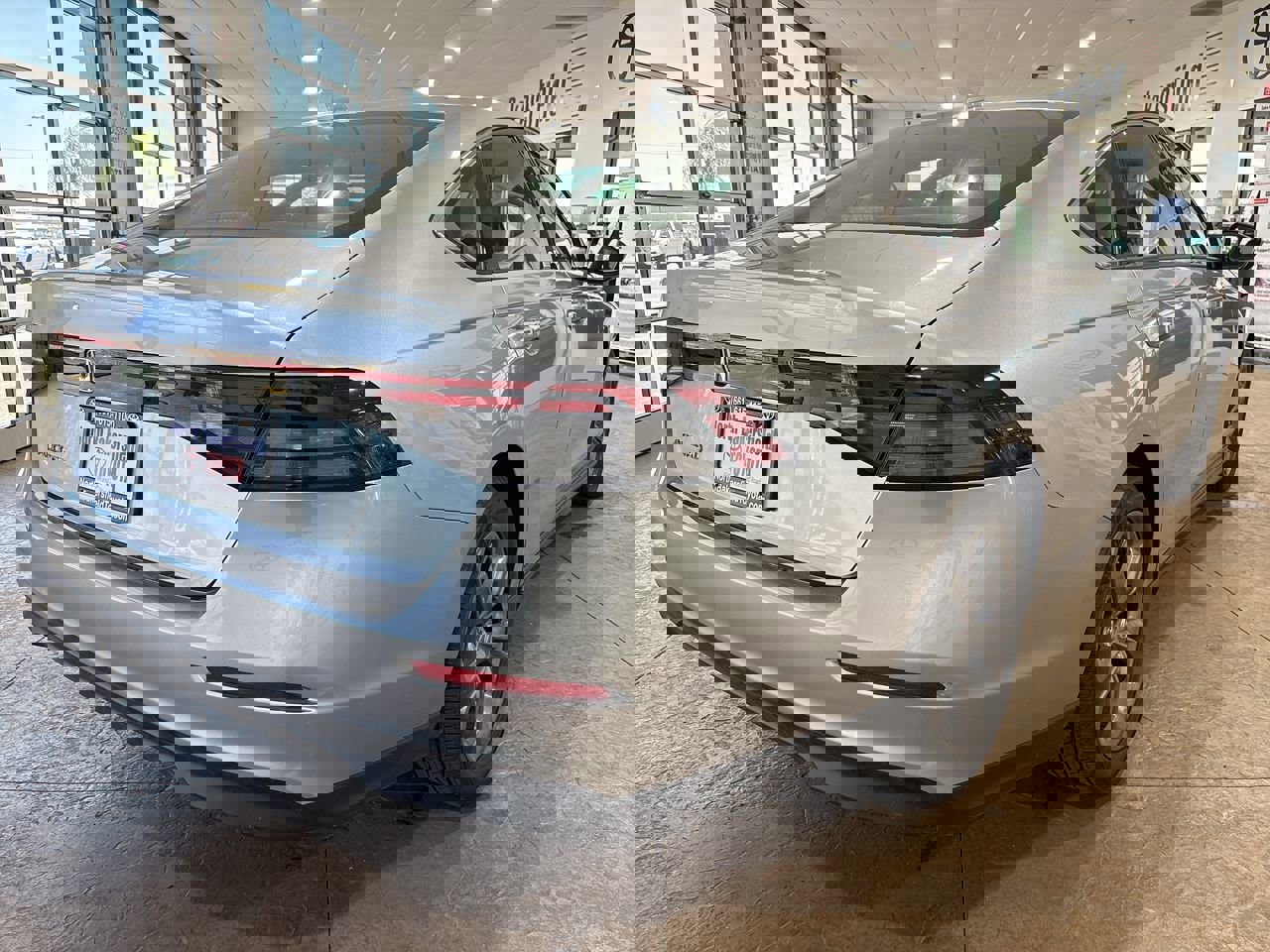 Used 2023 Honda Accord EX image 2