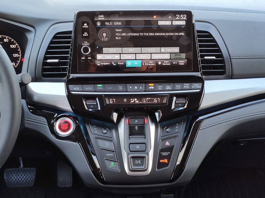 New 2026 Honda Odyssey Touring image 9