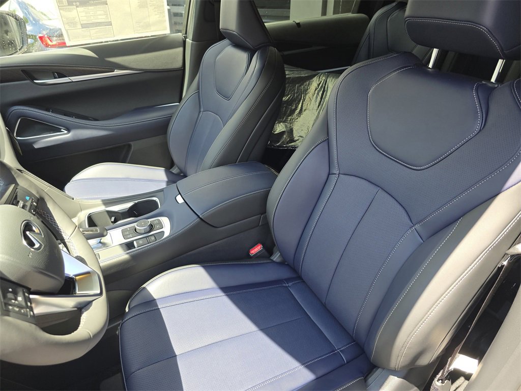 New 2026 INFINITI QX60 Sport w/ Dark Cargo Package image 15