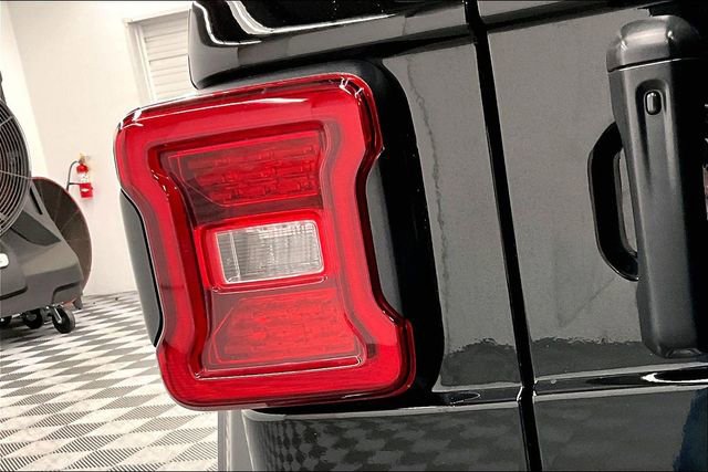 Used 2025 Jeep Wrangler Unlimited Sahara w/ Safety Group image 34