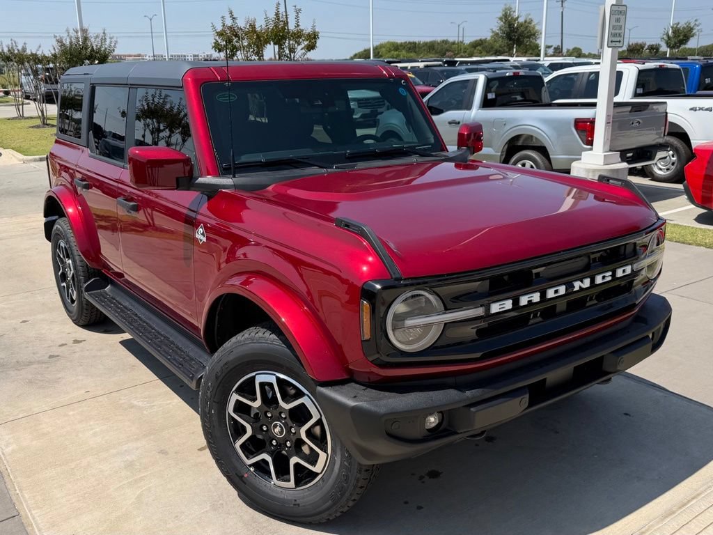 New 2026 Ford Bronco Outer Banks AWD/4WD image 3
