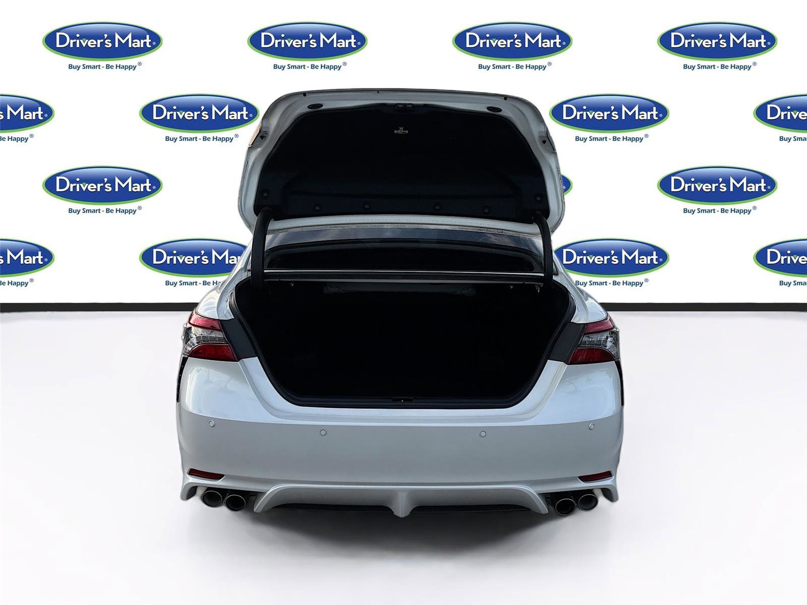 Used 2023 Toyota Camry XSE image 30