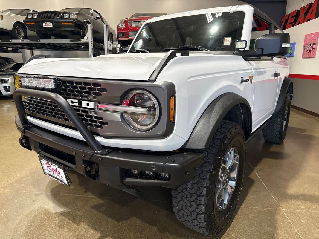 Used 2023 Ford Bronco Badlands image 19
