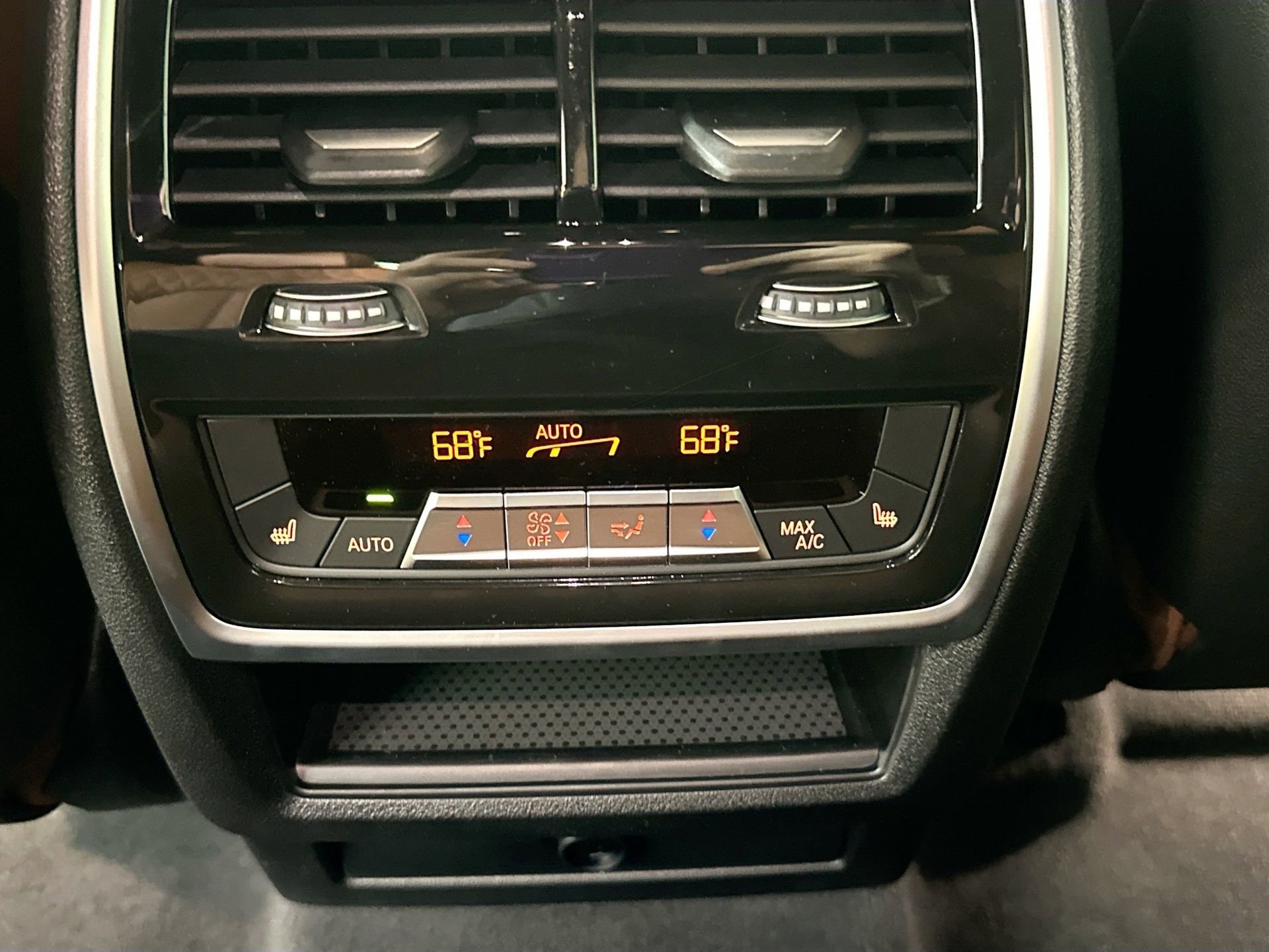 New 2026 BMW X6 M60i image 26