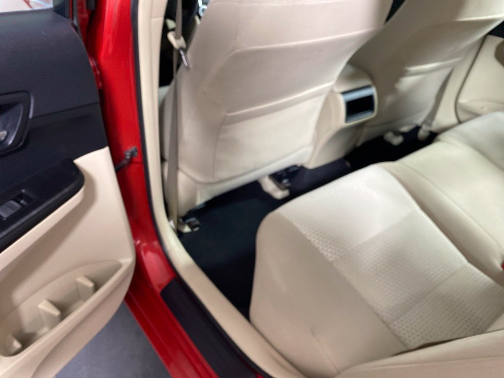 Used 2013 Toyota Camry LE FWD image 26