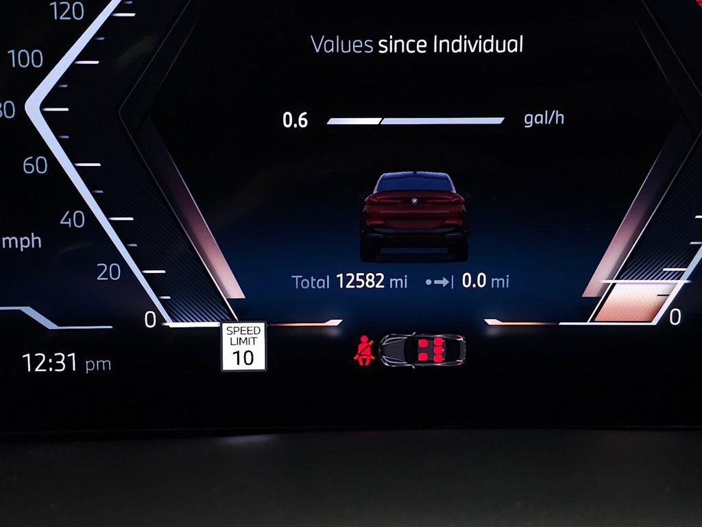 Used 2025 BMW X6 xDrive40i w/ Climate Comfort Package image 24