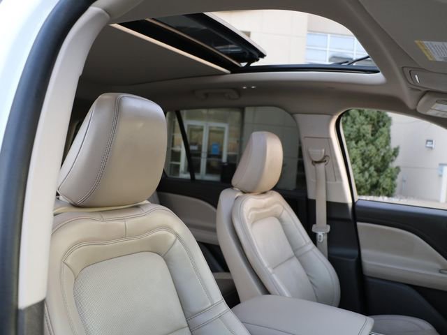 Used 2023 Lincoln Aviator Reserve w/ Equipment Group 201A image 8