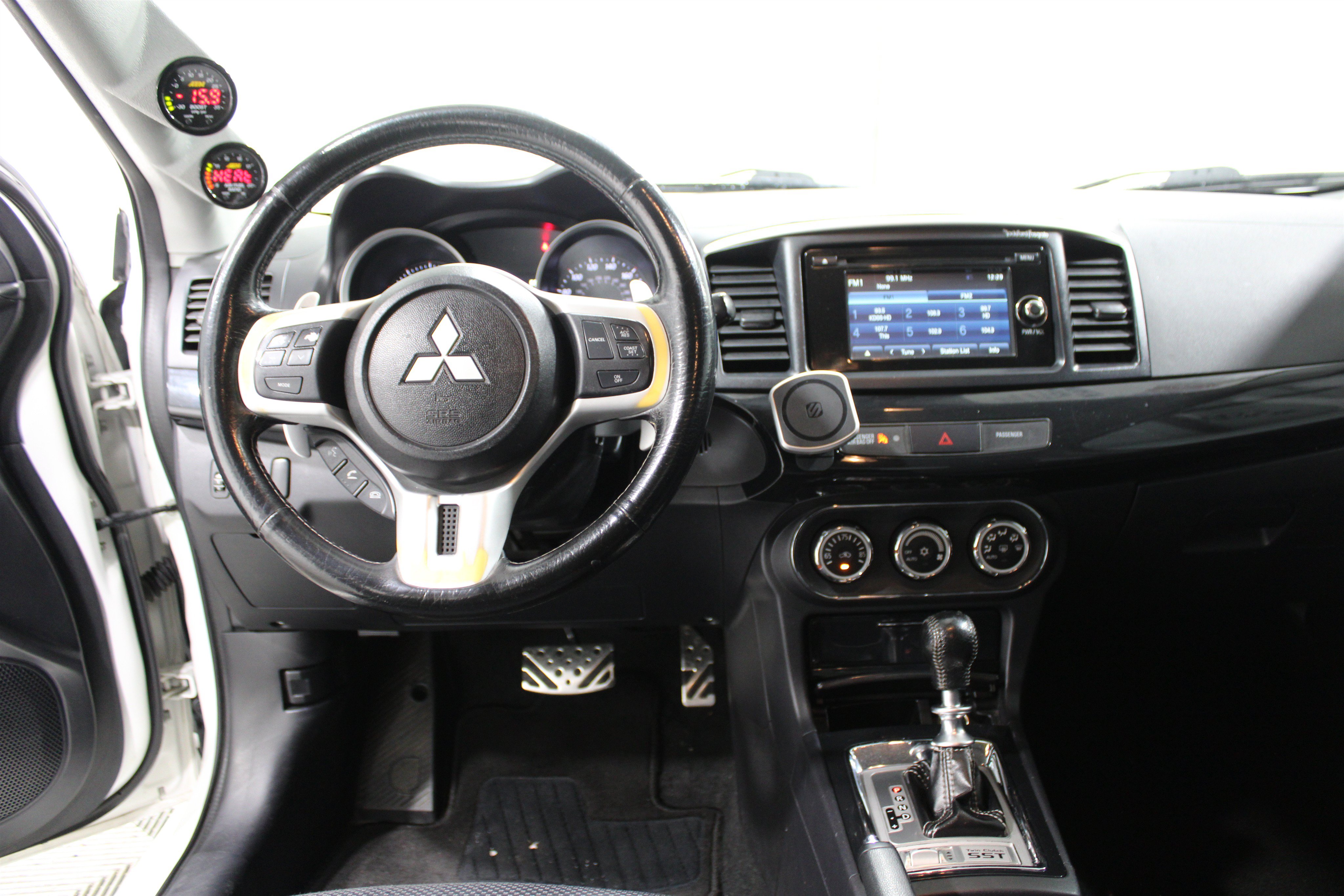 Used 2015 Mitsubishi Lancer Evolution MR AWD/4WD image 2