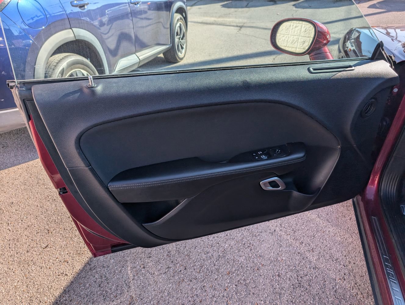 Used 2018 Dodge Challenger SXT image 11