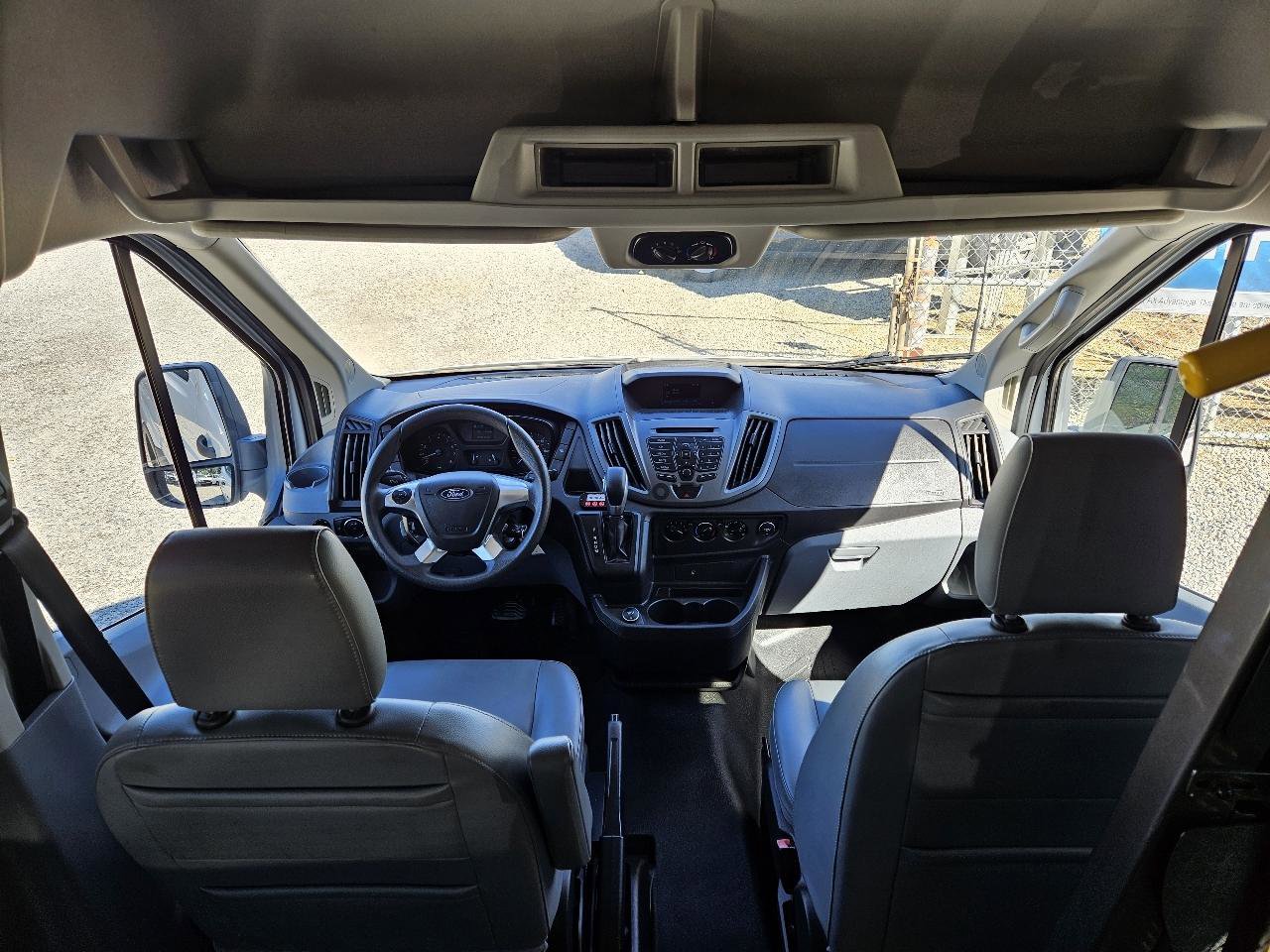 Used 2017 Ford Transit 350 XL image 38