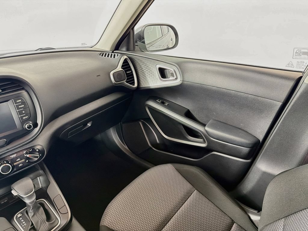 Used 2021 Kia Soul LX FWD image 21