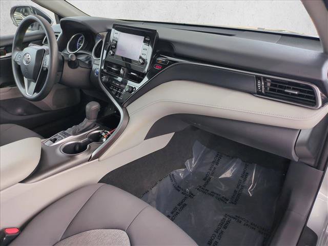 Used 2021 Toyota Camry LE image 22
