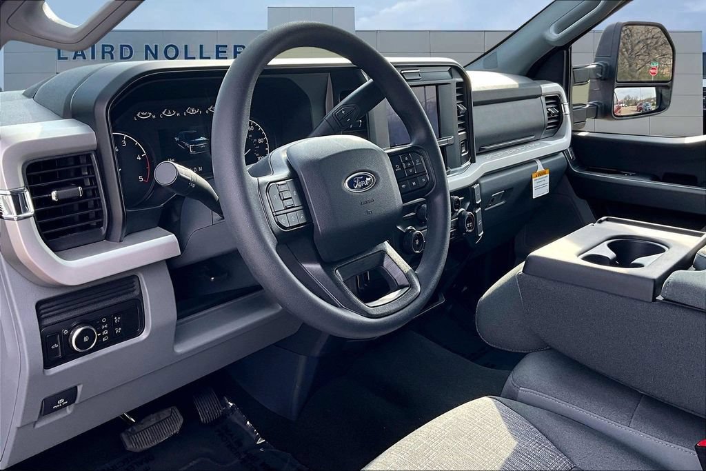New 2026 Ford F350 XLT AWD/4WD image 7