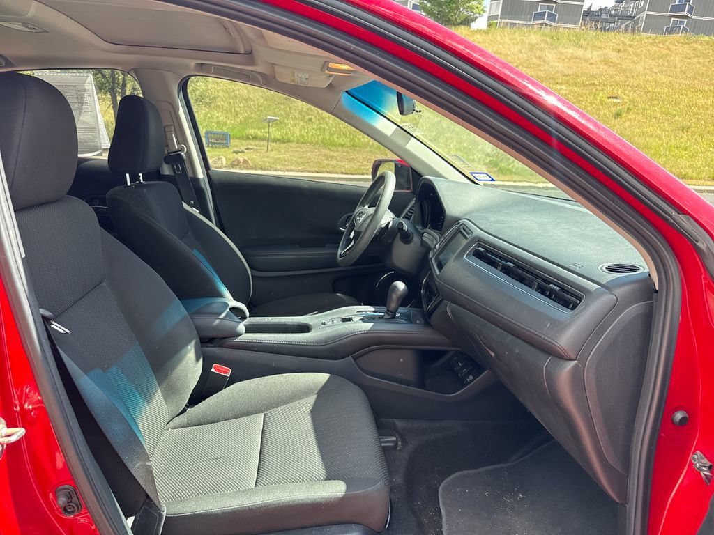 Used 2017 Honda HR-V EX image 26