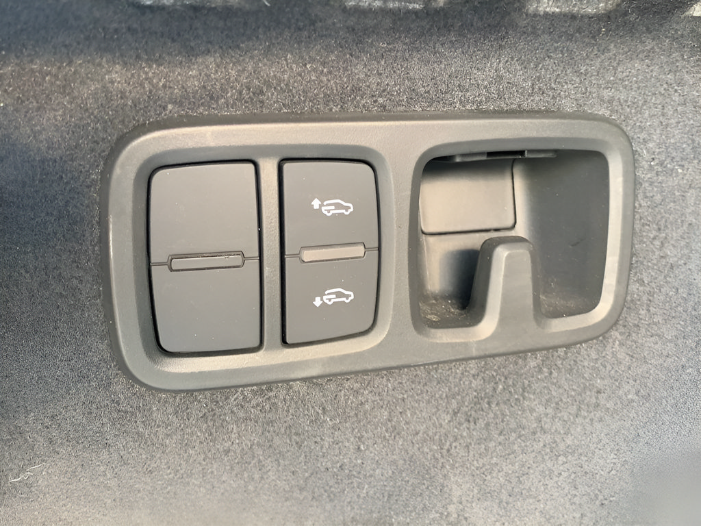 Used 2019 Audi Q8 Prestige w/ Luxury Package AWD/4WD image 68