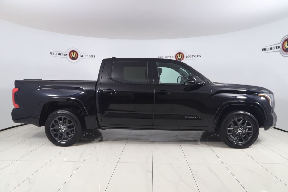 Used 2023 Toyota Tundra Platinum AWD/4WD image 2