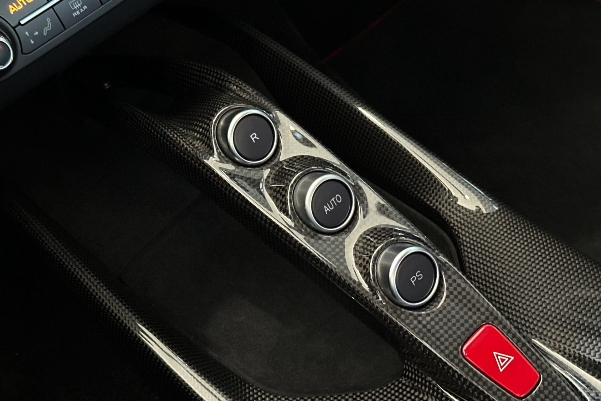 Used 2018 Ferrari 812 Superfast RWD image 26