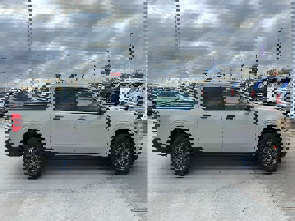 New 2025 Ford Maverick XLT w/ XLT Luxury Package image 8