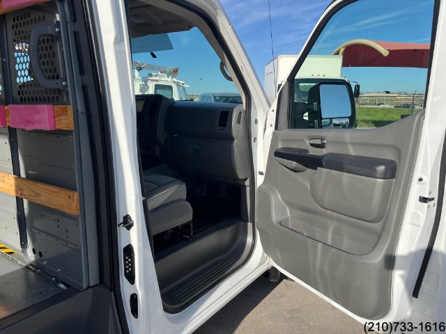 Used 2020 Nissan NV 2500 SV RWD image 26