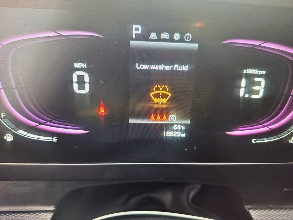 Used 2025 Kia Sportage LX image 12