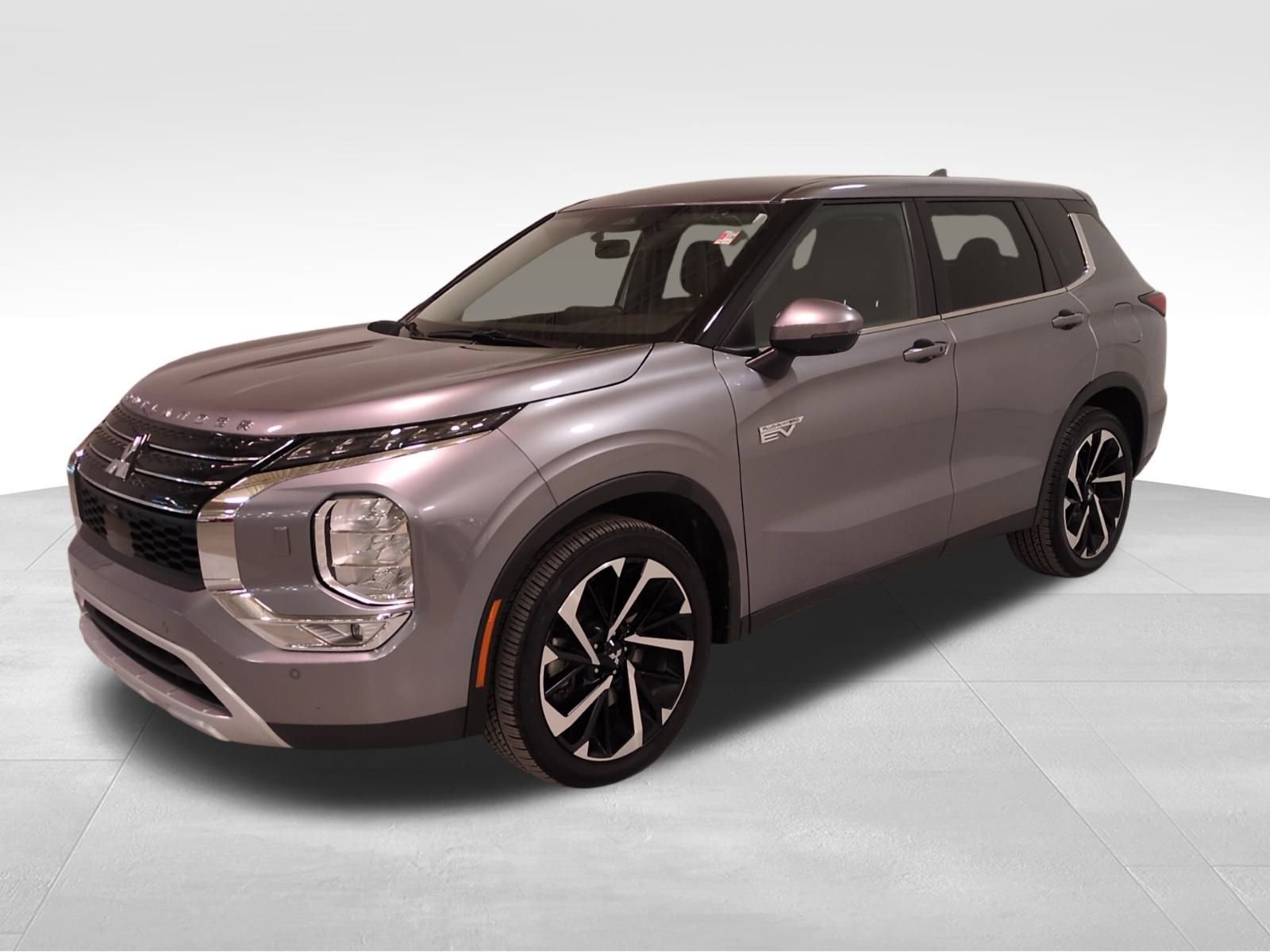 Used 2024 Mitsubishi Outlander SE image 10