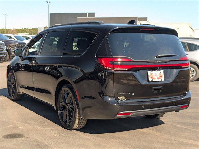 New 2026 Chrysler Pacifica Select image 5
