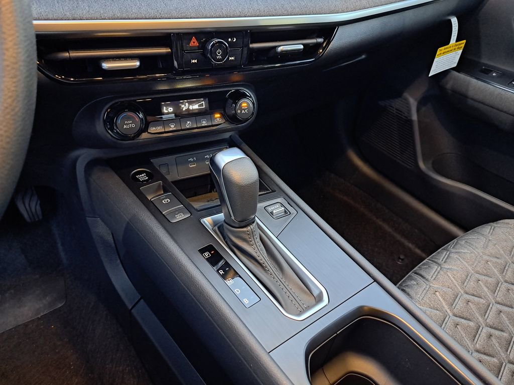 New 2026 Nissan Kicks SV image 9