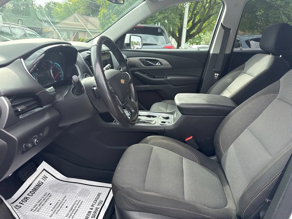 Used 2018 Chevrolet Traverse LT w/ LPO, Floor Liner Package AWD/4WD image 10