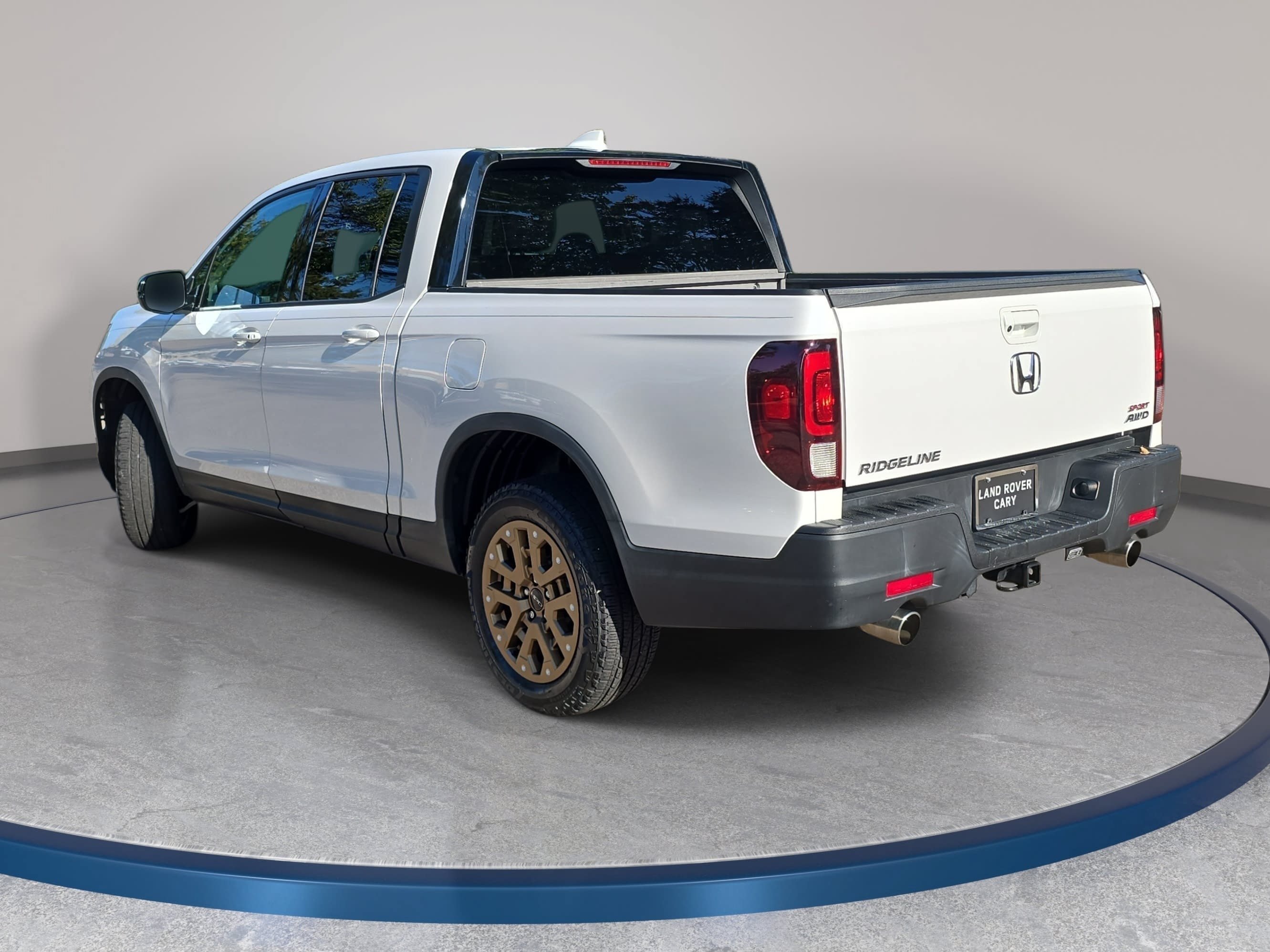Used 2023 Honda Ridgeline Sport image 7