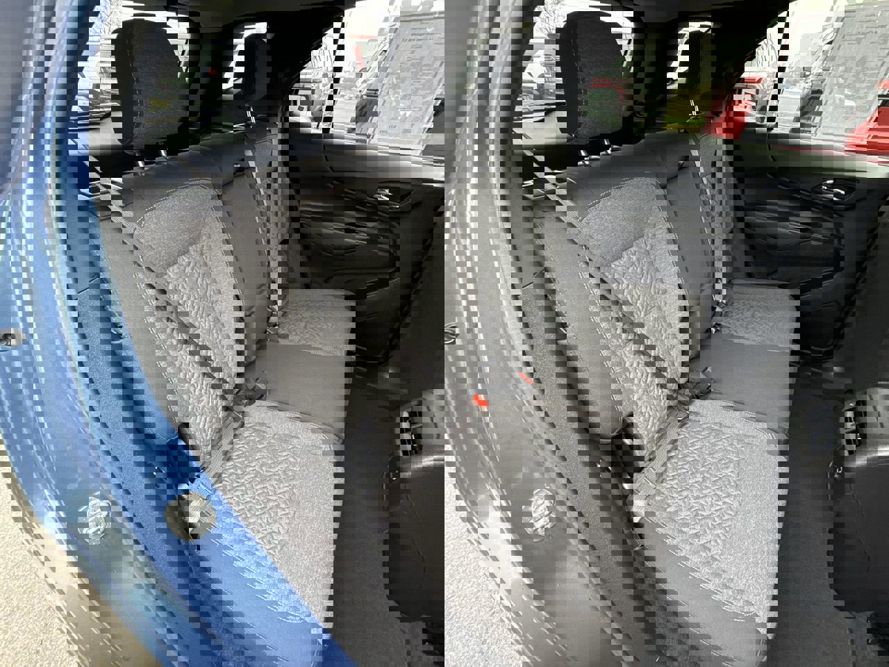 Used 2024 Chevrolet Equinox LT image 24