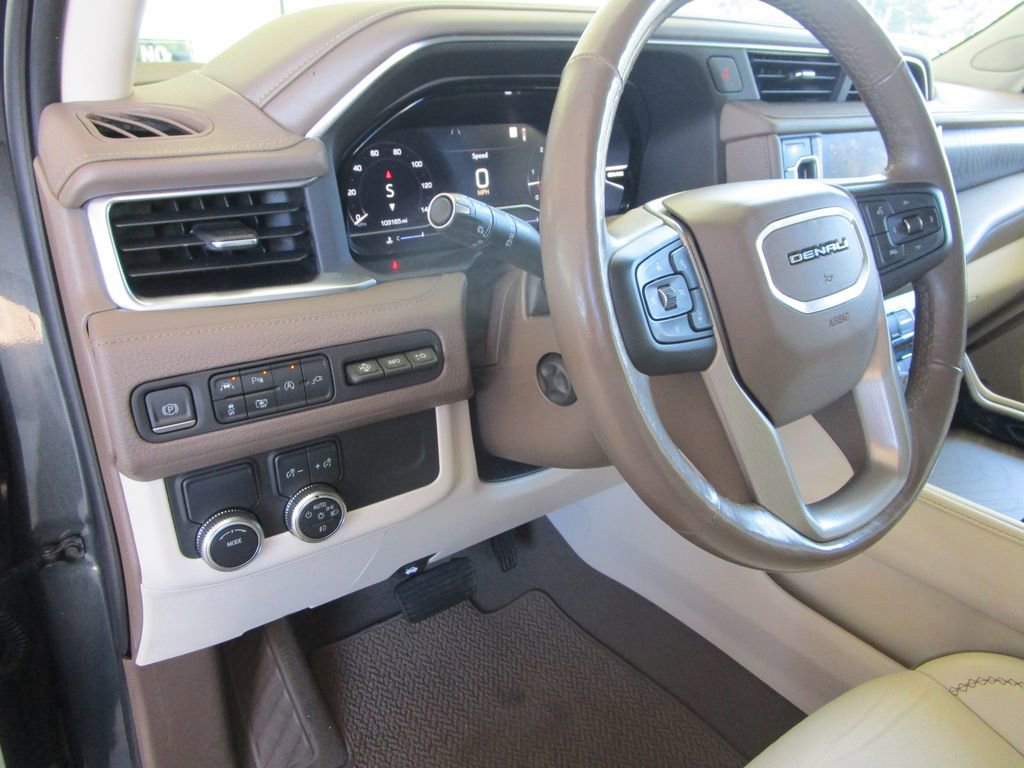 Used 2022 GMC Yukon XL Denali image 22