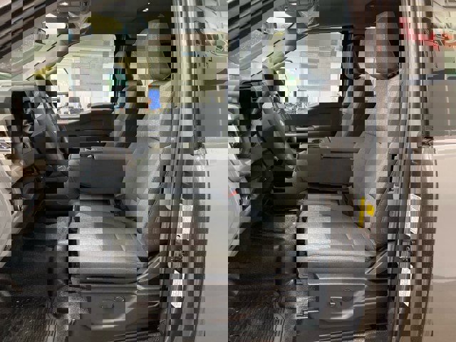 New 2025 Ford F250 XLT w/ FX4 Off-Road Package image 11